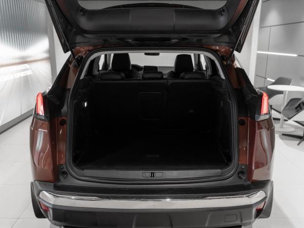 Peugeot 3008 II с пробегом 2017 года, цена 1 645 000 рублей, 144274 км, внедорожник, Автокод Объявления