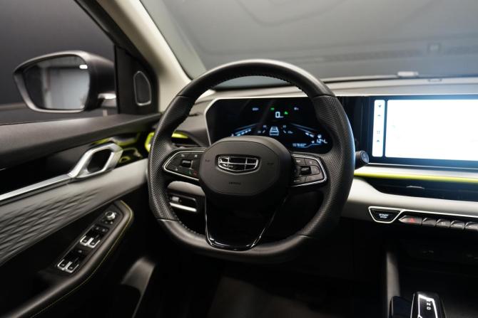 Geely Coolray I Рестайлинг с пробегом 2023 года, цена 2 320 000 рублей, 25000 км, внедорожник, Автокод Объявления