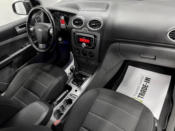 Ford Focus II Рестайлинг с пробегом 2010 года, цена 695 000 рублей, 109364 км, седан, Автокод Объявления