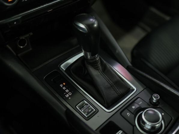 Mazda 6 III (GJ) Рестайлинг с пробегом 2015 года, цена 1 599 000 рублей, 224468 км, седан, Автокод Объявления