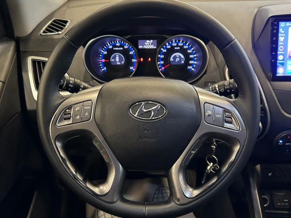 Hyundai ix35 I Рестайлинг с пробегом 2015 года, цена 1 375 000 рублей, 142289 км, внедорожник, Автокод Объявления