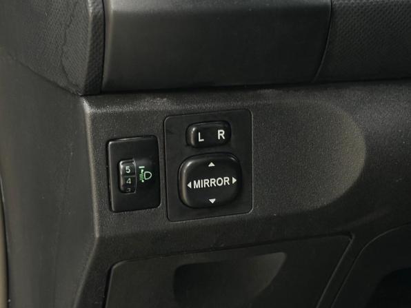 Toyota Yaris II с пробегом 2006 года, цена 380 000 рублей, 286929 км, хэтчбек, Автокод Объявления