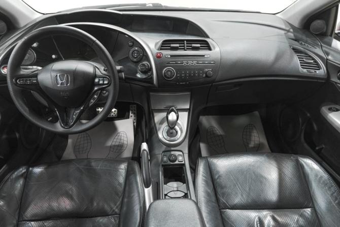 Honda Civic VIII Рестайлинг с пробегом 2008 года, цена 759 000 рублей, 218000 км, хэтчбек, Автокод Объявления