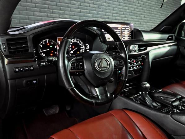 Lexus LX III Рестайлинг 2 с пробегом 2016 года, цена 6 450 000 рублей, 271439 км, внедорожник, Автокод Объявления
