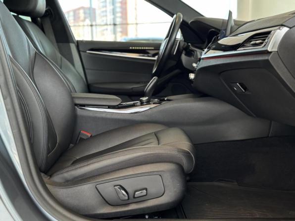 BMW 5 серии VII (G30/G31/G38) с пробегом 2019 года, цена 3 700 000 рублей, 60668 км, седан, Автокод Объявления