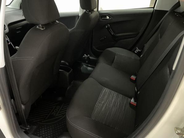 Peugeot 208 I с пробегом 2013 года, цена 550 000 рублей, 124381 км, хэтчбек, Автокод Объявления