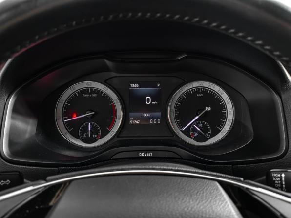 Skoda Karoq I с пробегом 2021 года, цена 2 247 960 рублей, 91745 км, внедорожник, Автокод Объявления