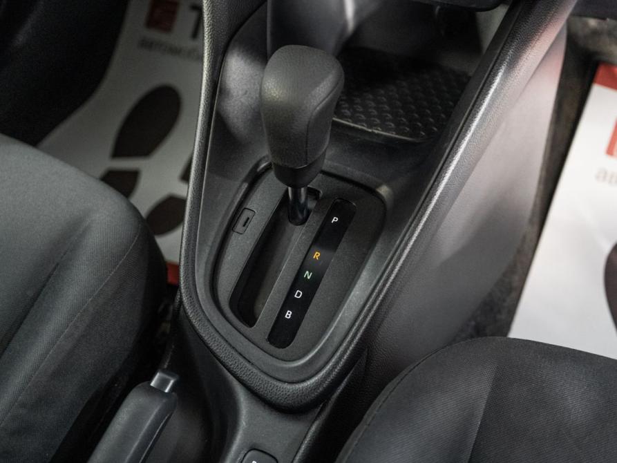 Toyota Yaris IV Иркутск  - изображение 14