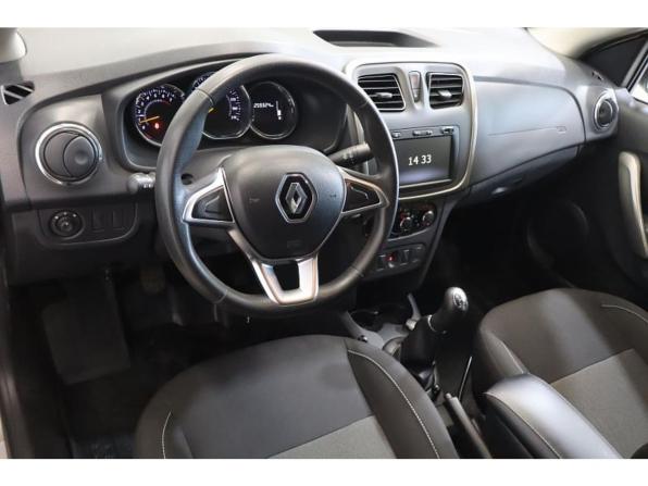 Renault Logan II Рестайлинг с пробегом 2019 года, цена 899 000 рублей, 258982 км, седан, Автокод Объявления