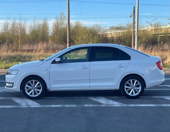 Skoda Rapid I с пробегом 2015 года, цена 879 000 рублей, 228000 км, лифтбек, Автокод Объявления