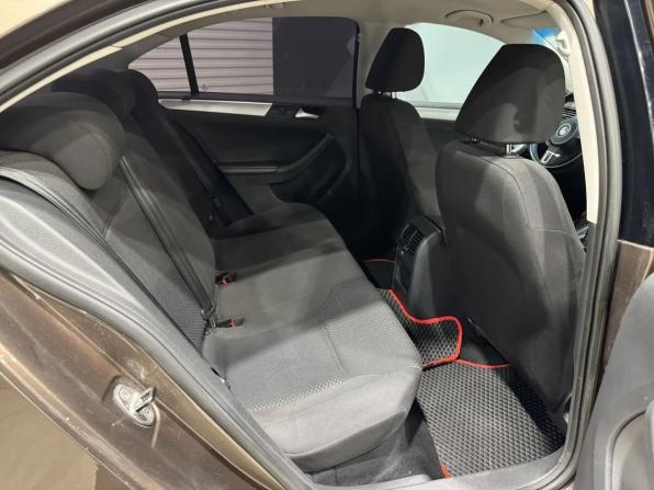 Volkswagen Jetta VI с пробегом 2012 года, цена 745 000 рублей, 246664 км, седан, Автокод Объявления