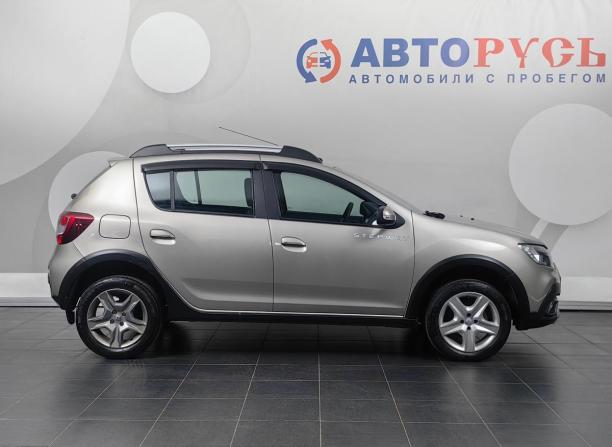 Renault Sandero II Рестайлинг с пробегом 2019 года, цена 1 444 000 рублей, 36658 км, хэтчбек, Автокод Объявления