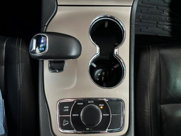 Jeep Grand Cherokee IV (WK2) с пробегом 2013 года, цена 1 735 000 рублей, 317034 км, внедорожник, Автокод Объявления