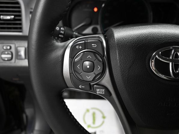 Toyota Venza I Рестайлинг с пробегом 2014 года, цена 2 345 000 рублей, 196338 км, внедорожник, Автокод Объявления