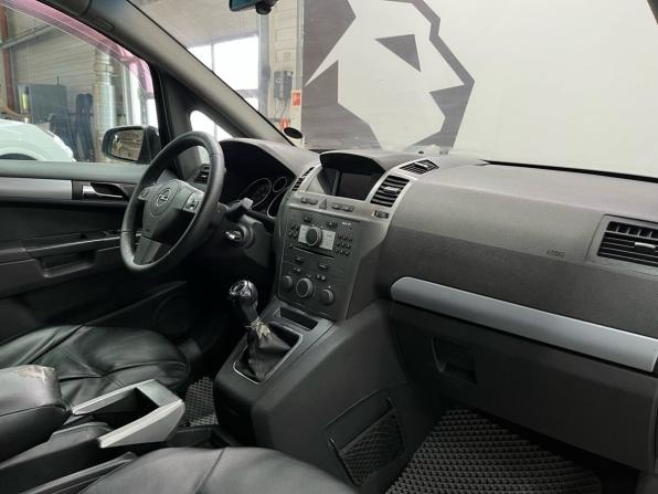 Opel Zafira B с пробегом 2006 года, цена 709 900 рублей, 213383 км, компактвэн, Автокод Объявления