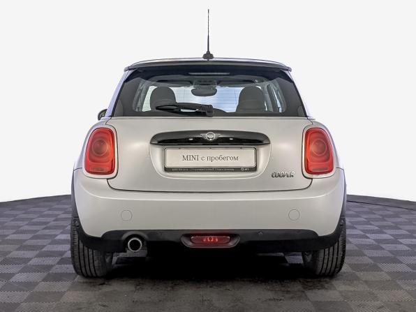 Mini Hatch III (F55/F56) Рестайлинг с пробегом 2018 года, цена 1 800 000 рублей, 73661 км, хэтчбек, Автокод Объявления
