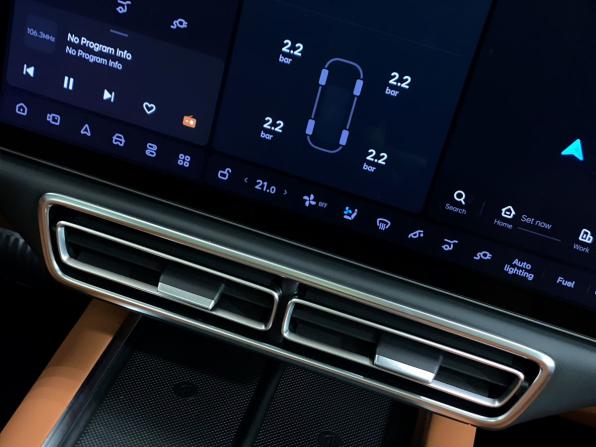 Li Auto (Lixiang) L7 I с пробегом 2023 года, цена 5 850 000 рублей, 21200 км, внедорожник, Автокод Объявления
