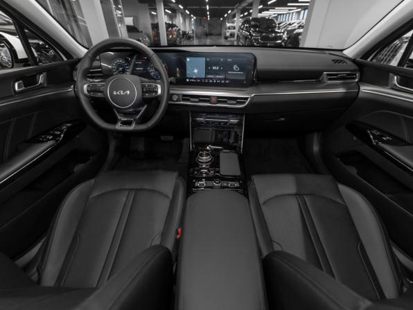 Kia K5 III с пробегом 2025 года, цена 3 920 000 рублей, 12 км, седан, Автокод Объявления