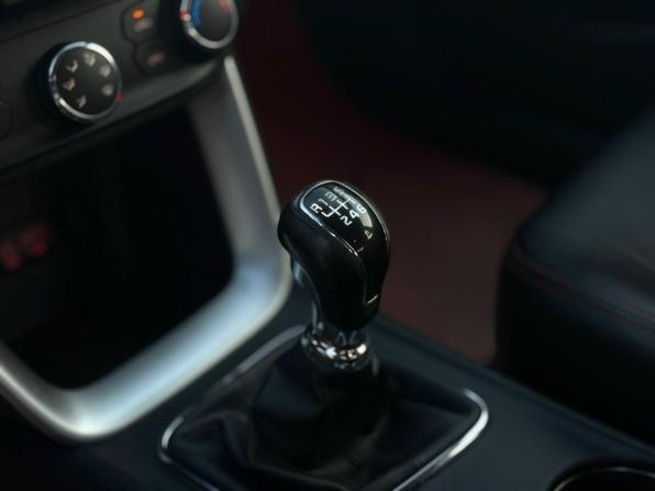 Kia Ceed II Рестайлинг с пробегом 2015 года, цена 949 000 рублей, 173872 км, хэтчбек, Автокод Объявления