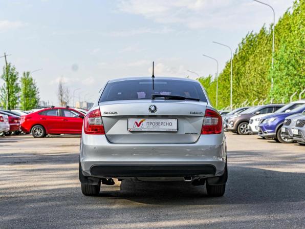 Skoda Rapid I с пробегом 2015 года, цена 950 000 рублей, 181252 км, лифтбек, Автокод Объявления