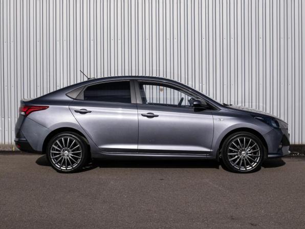 Hyundai Solaris II Рестайлинг с пробегом 2021 года, цена 1 749 000 рублей, 76423 км, седан, Автокод Объявления