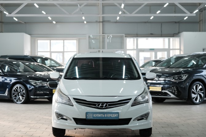 Hyundai Solaris I Рестайлинг с пробегом 2016 года, цена 1 139 000 рублей, 177000 км, седан, Автокод Объявления