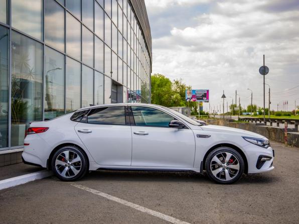 Kia Optima IV Рестайлинг с пробегом 2018 года, цена 2 198 000 рублей, 104338 км, седан, Автокод Объявления