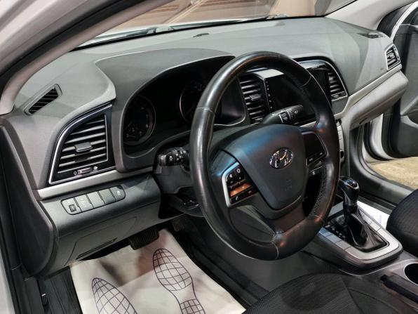 Hyundai Elantra VI (AD) с пробегом 2017 года, цена 1 335 000 рублей, 127447 км, седан, Автокод Объявления
