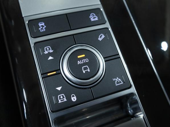 Land Rover Range Rover IV Рестайлинг с пробегом 2019 года, цена 5 490 000 рублей, 124939 км, внедорожник, Автокод Объявления