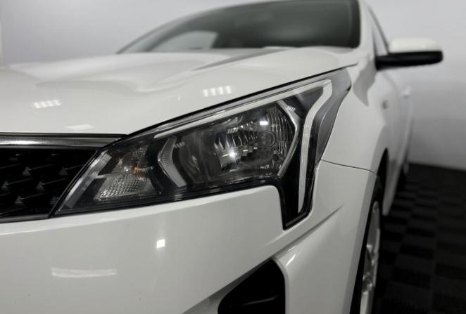 Kia Rio IV Рестайлинг с пробегом 2021 года, цена 1 670 000 рублей, 74355 км, седан, Автокод Объявления