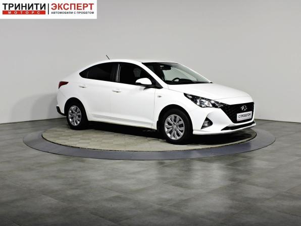Hyundai Solaris II Рестайлинг с пробегом 2020 года, цена 1 657 000 рублей, 74380 км, седан, Автокод Объявления