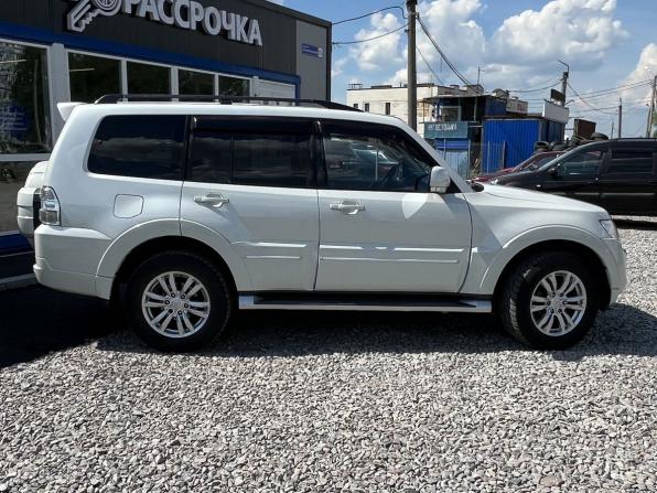 Mitsubishi Pajero IV Рестайлинг 1 с пробегом 2013 года, цена 2 099 000 рублей, 266889 км, внедорожник, Автокод Объявления