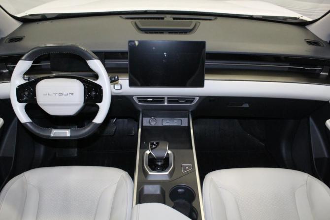 JETOUR DASHING I с пробегом 2024 года, цена 2 129 000 рублей, 18000 км, внедорожник, Автокод Объявления