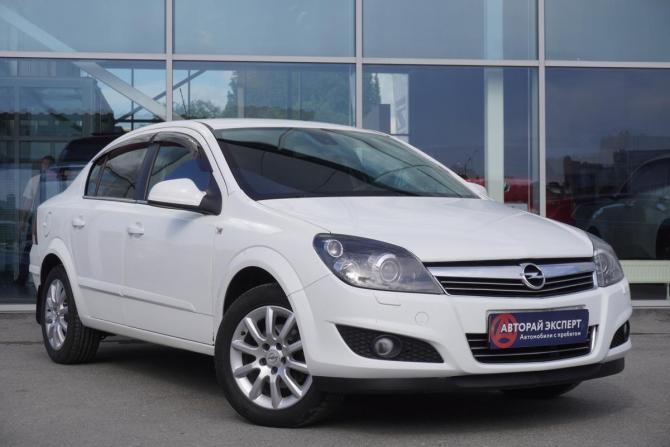 Opel Astra H Рестайлинг с пробегом 2014 года, цена 670 000 рублей, 201095 км, седан, Автокод Объявления