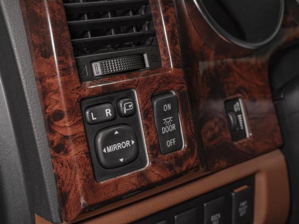 Toyota Sequoia II с пробегом 2009 года, цена 2 880 000 рублей, 329856 км, внедорожник, Автокод Объявления