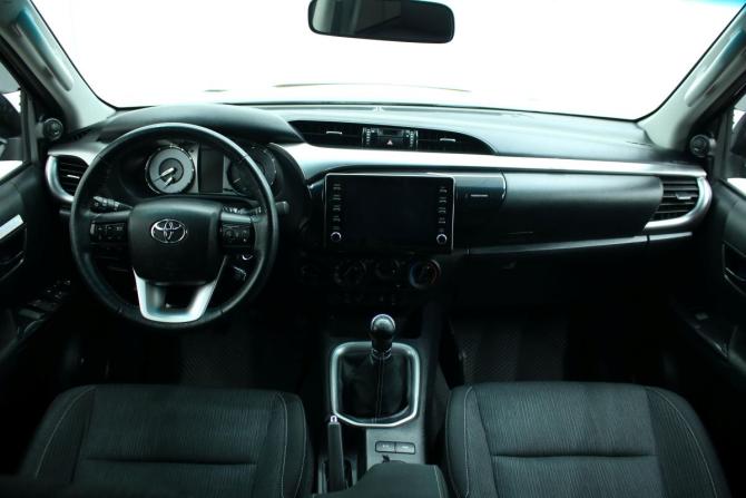 Toyota Hilux VIII Рестайлинг с пробегом 2021 года, цена 3 990 000 рублей, 199467 км, пикап, Автокод Объявления