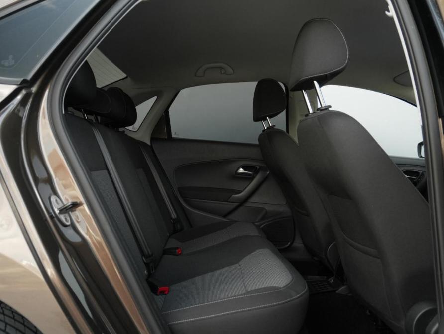 Volkswagen Polo V Рестайлинг Калининград  - изображение 8
