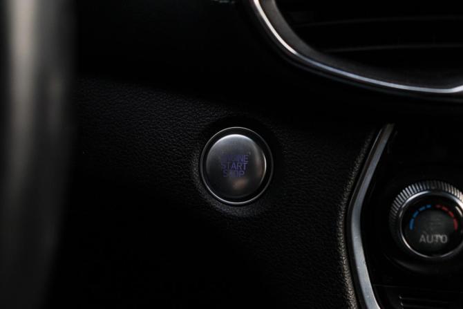 Hyundai Santa Fe IV с пробегом 2019 года, цена 3 190 000 рублей, 59894 км, внедорожник, Автокод Объявления