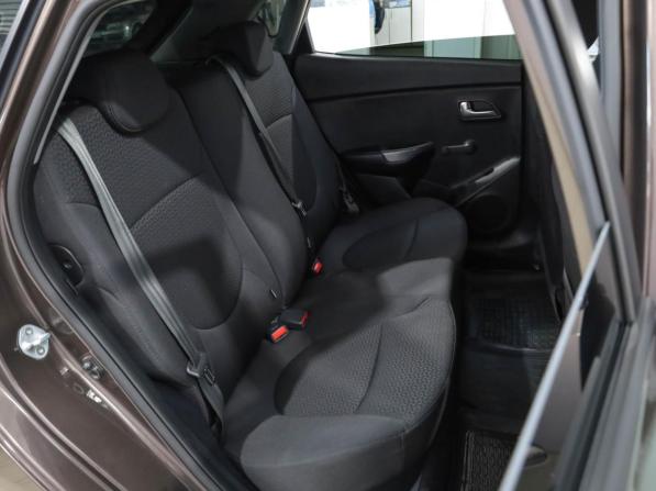 Kia Rio III Рестайлинг с пробегом 2016 года, цена 1 259 000 рублей, 107523 км, хэтчбек, Автокод Объявления