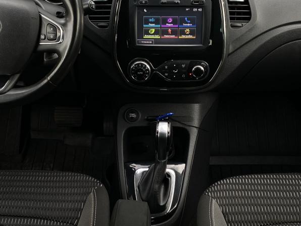 Renault Kaptur I с пробегом 2018 года, цена 1 249 000 рублей, 203119 км, внедорожник, Автокод Объявления