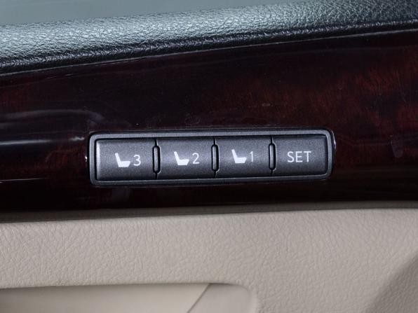 Lexus LX III с пробегом 2011 года, цена 3 459 000 рублей, 299302 км, внедорожник, Автокод Объявления