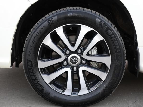 Toyota Land Cruiser 200 Series Рестайлинг 2 с пробегом 2020 года, цена 8 898 000 рублей, 68580 км, внедорожник, Автокод Объявления