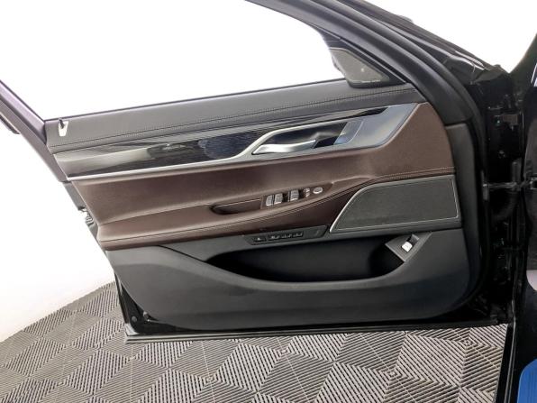 BMW 7 серии VI (G11/G12) Рестайлинг с пробегом 2020 года, цена 5 390 000 рублей, 86374 км, седан, Автокод Объявления