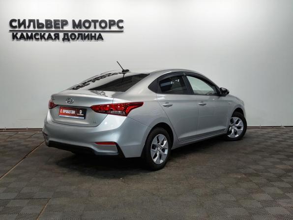 Hyundai Solaris II с пробегом 2017 года, цена 1 290 000 рублей, 116500 км, седан, Автокод Объявления