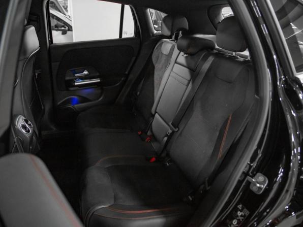 Новый Mercedes-Benz GLA II (H247) Рестайлинг 2024 года, цена 6 270 000 рублей, внедорожник, Автокод Объявления