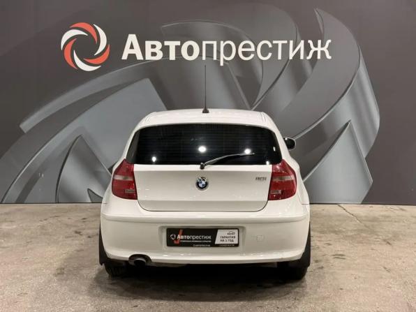 BMW 1 серии I (E81/E82/E87/E88) Рестайлинг с пробегом 2011 года, цена 855 000 рублей, 142000 км, хэтчбек, Автокод Объявления