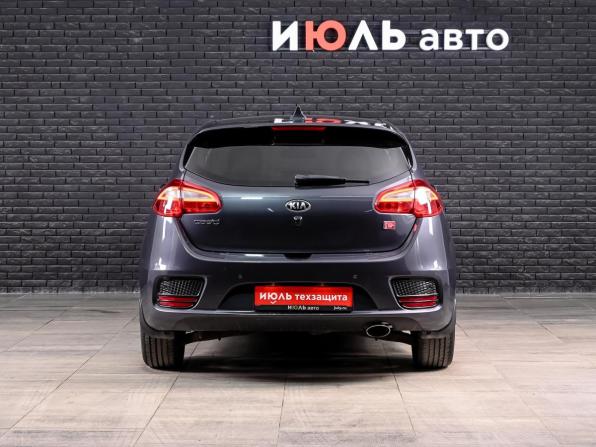 Kia Ceed II Рестайлинг с пробегом 2018 года, цена 1 405 000 рублей, 95095 км, хэтчбек, Автокод Объявления