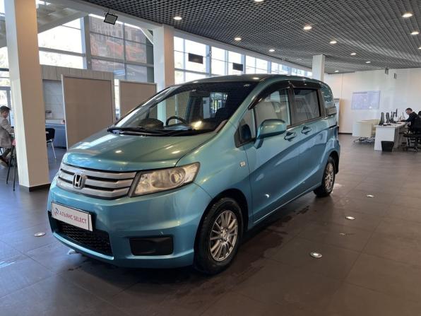 Honda Freed I с пробегом 2010 года, цена 1 020 000 рублей, 187871 км, компактвэн, Автокод Объявления