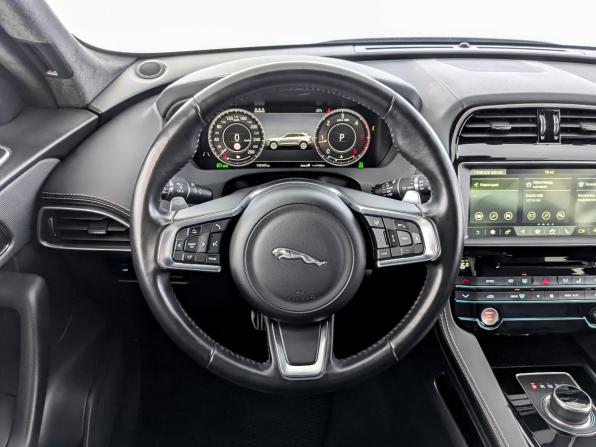 Jaguar F-Pace I с пробегом 2020 года, цена 3 350 000 рублей, 110011 км, внедорожник, Автокод Объявления