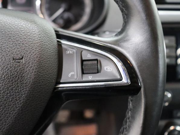 Skoda Octavia III (A7) с пробегом 2016 года, цена 1 590 000 рублей, 84299 км, лифтбек, Автокод Объявления